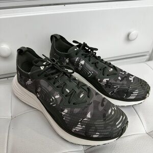 NEW • APL Streamline Sneakers – Camo Green